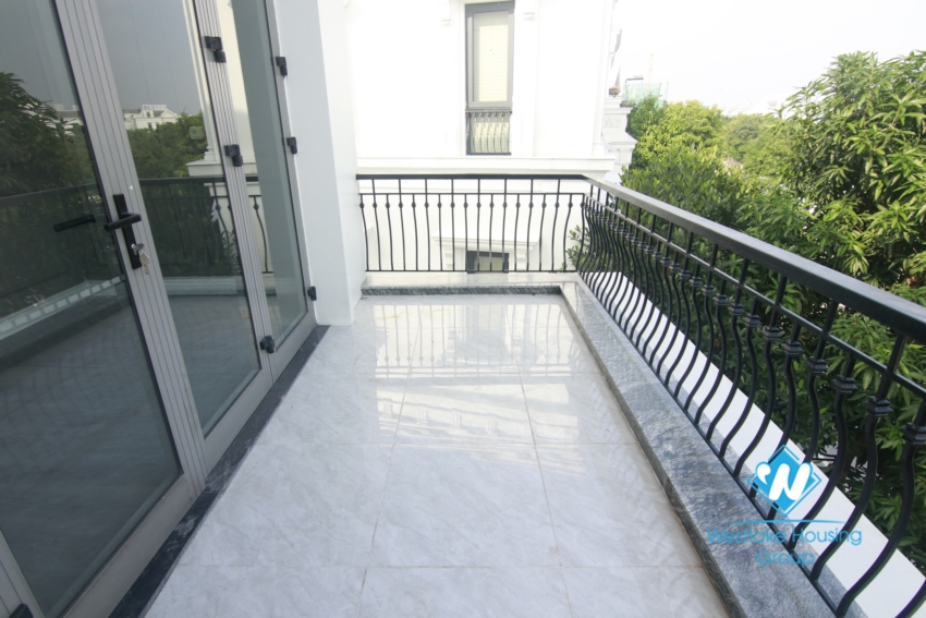 Brand new villa for rent in Vinhome Harmony.